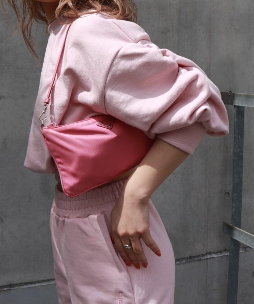 FIG&VIPER（フィグアンドバイパー）の「ボリュームスリーブショートPO（Tシャツ/カットソー・レディース・ライトグレー/ブラック/ライトピンク・FREE）」の9枚目の写真