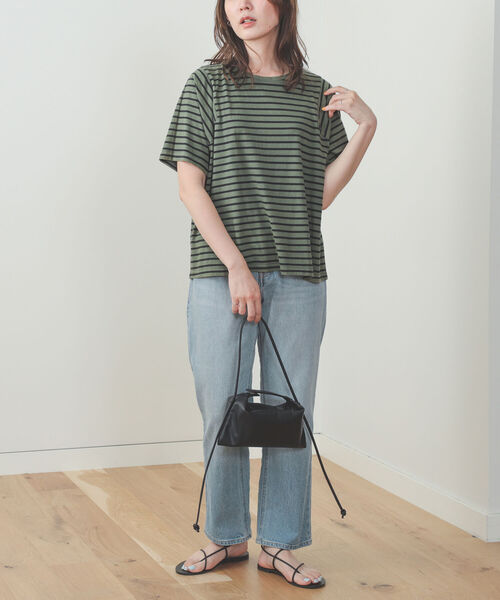 BEAMS HEART（ビームスハート）の「BEAMS HEART / 変形アームホール ボーダープルオーバー（Tシャツ/カットソー・レディース・ブラック/オフホワイト/オリーブ・FREE）」の20枚目の写真