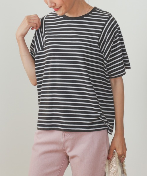 BEAMS HEART（ビームスハート）の「BEAMS HEART / 変形アームホール ボーダープルオーバー（Tシャツ/カットソー・レディース・ブラック/オフホワイト/オリーブ・FREE）」の2枚目の写真