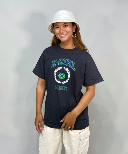 X-girl（エックスガール）の「【ムラサキスポーツ別注】X-GIRL/エックスガール  ビッグシルエット/オーバーサイズ/カレッジ風ロゴTシャツ   105221011022（Tシャツ/カットソー・レディース・ホワイト/ブラック/ベージュ/グレー/グリーン・M/L/XL）」の14枚目の写真