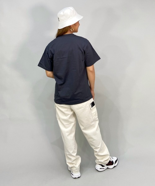 X-girl（エックスガール）の「【ムラサキスポーツ別注】X-GIRL/エックスガール  ビッグシルエット/オーバーサイズ/カレッジ風ロゴTシャツ   105221011022（Tシャツ/カットソー・レディース・ホワイト/ブラック/ベージュ/グレー/グリーン・M/L/XL）」の17枚目の写真