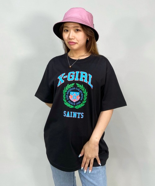 X-girl（エックスガール）の「【ムラサキスポーツ別注】X-GIRL/エックスガール  ビッグシルエット/オーバーサイズ/カレッジ風ロゴTシャツ   105221011022（Tシャツ/カットソー・レディース・ホワイト/ブラック/ベージュ/グレー/グリーン・M/L/XL）」の10枚目の写真
