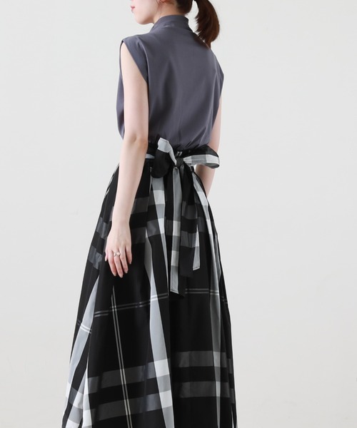 Cheek（チーク）の「ドレープノースリカットソー（Tシャツ/カットソー・レディース・チャコールグレー/オフホワイト/ブラック・MEDIUM）」の19枚目の写真