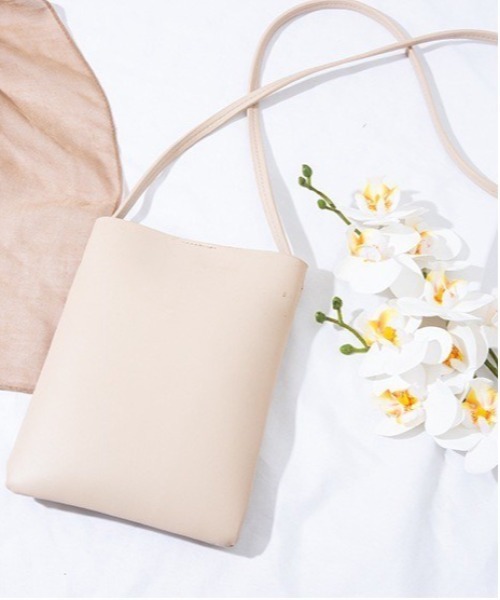 Dream garden(ドリームガーデン)の「0’s ミニショルダーバッグ・ポーチ(ショルダーバッグ・レディース・カーキ/イエロー/アイボリー/ブラウン/ブラック・FREE)」の2枚目の写真