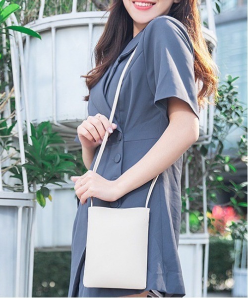 Dream garden(ドリームガーデン)の「0’s ミニショルダーバッグ・ポーチ(ショルダーバッグ・レディース・カーキ/イエロー/アイボリー/ブラウン/ブラック・FREE)」の6枚目の写真