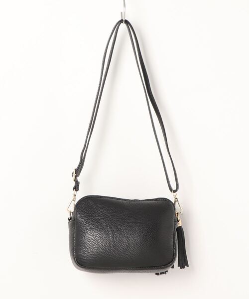 Doux archives（ドゥアルシーヴ）の「タッセル付きミニショルダーバッグ（ショルダーバッグ・レディース・ブラック/アイボリー/ダークブルー・FREE）」の4枚目の写真