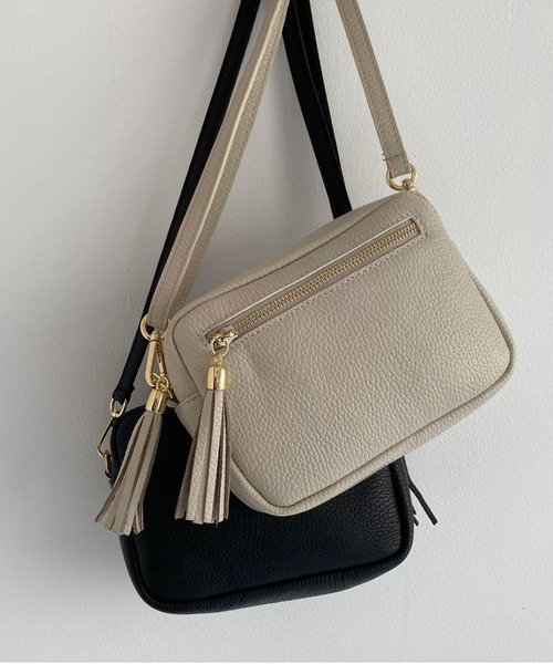 Doux archives（ドゥアルシーヴ）の「タッセル付きミニショルダーバッグ（ショルダーバッグ・レディース・ブラック/アイボリー/ダークブルー・FREE）」の11枚目の写真