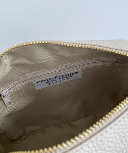 Doux archives（ドゥアルシーヴ）の「タッセル付きミニショルダーバッグ（ショルダーバッグ・レディース・ブラック/アイボリー/ダークブルー・FREE）」の16枚目の写真