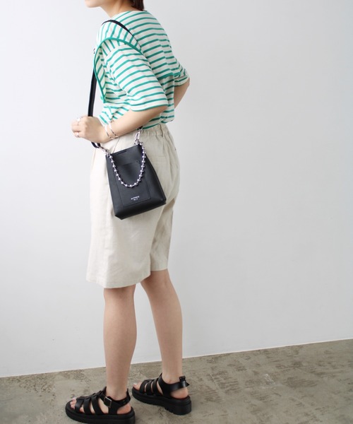 GeeRA（ジーラ）の「ボールチェーン2WAYミニバッグ（ショルダーバッグ・レディース・ブラック/アイボリー/オレンジ/ブルー・FREE）」の8枚目の写真