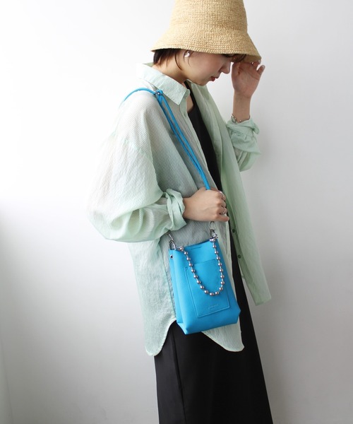 GeeRA（ジーラ）の「ボールチェーン2WAYミニバッグ（ショルダーバッグ・レディース・ブラック/アイボリー/オレンジ/ブルー・FREE）」の9枚目の写真