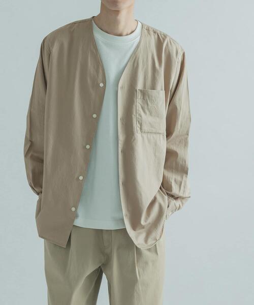 FORK&SPOON(フォークアンドスプーン)の「FORK&SPOON ノーカラーロングスリーブシャツ(シャツ/ブラウス・メンズ・ベージュ系その他/グリーン系その他・4/5)」の2枚目の写真