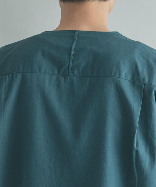 FORK&SPOON(フォークアンドスプーン)の「FORK&SPOON ノーカラーロングスリーブシャツ(シャツ/ブラウス・メンズ・ベージュ系その他/グリーン系その他・4/5)」の14枚目の写真