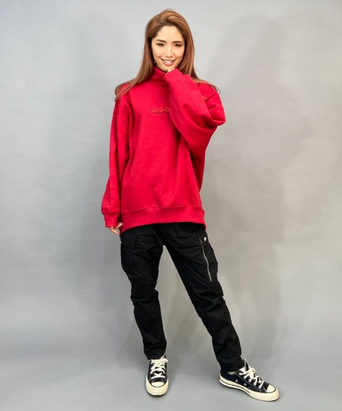 SANTA CRUZ（サンタクルーズ）の「【ムラサキスポーツ別注】SANTACRUZ/サンタクルーズ  ビッグシルエット/オーバーサイズ/無地ワンポイントロゴタートルネックスウェット   502223335（スウェット・レディース・ブルー/グレー/ブラック/レッド・L/M）」の18枚目の写真