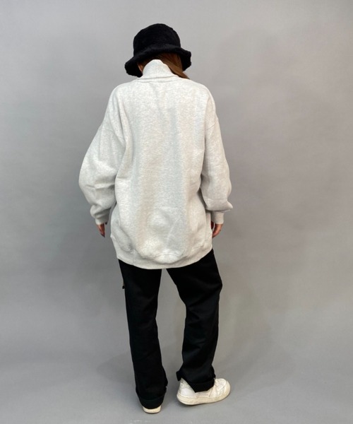 SANTA CRUZ（サンタクルーズ）の「【ムラサキスポーツ別注】SANTACRUZ/サンタクルーズ  ビッグシルエット/オーバーサイズ/無地ワンポイントロゴタートルネックスウェット   502223335（スウェット・レディース・ブルー/グレー/ブラック/レッド・L/M）」の21枚目の写真