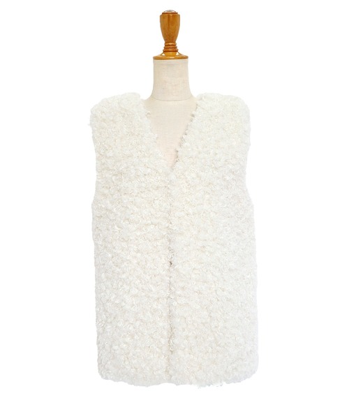 BLUEEAST（ブルーイースト）の「プードルファーベスト（ベスト・レディース・ホワイト/グレー/ベージュ・MEDIUM）」の18枚目の写真