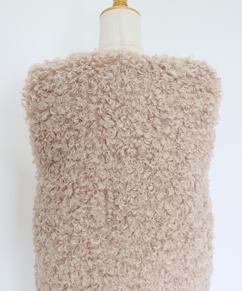 BLUEEAST（ブルーイースト）の「プードルファーベスト（ベスト・レディース・ホワイト/グレー/ベージュ・MEDIUM）」の19枚目の写真