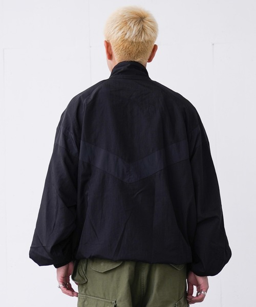 INTER FACTORY（インターファクトリー）の「fuv - military nylon jacket ミリタリーナイロンジャケット　made in INTER FACTORY（ナイロンジャケット・メンズ・ブラック/カーキ/グレー・LARGE/X-LARGE）」の12枚目の写真