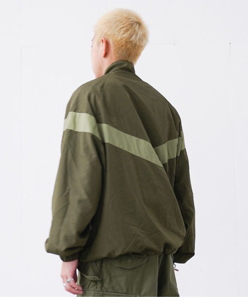 INTER FACTORY（インターファクトリー）の「fuv - military nylon jacket ミリタリーナイロンジャケット　made in INTER FACTORY（ナイロンジャケット・メンズ・ブラック/カーキ/グレー・LARGE/X-LARGE）」の18枚目の写真