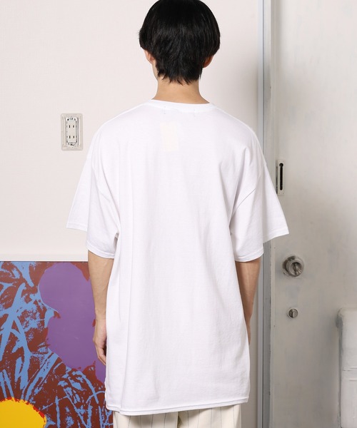 LONELY/論理(ロンリー)の「LONELY(論理)/ロンリー×SANRIO/サンリオ KUROMI TAGGING TEE 半袖Tシャツ(Tシャツ/カットソー・メンズ・ホワイト/ブラック・M/XL/L)」の5枚目の写真