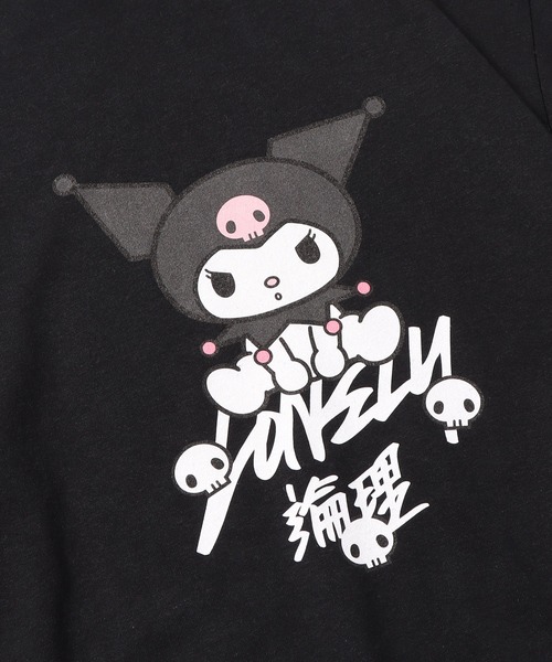 LONELY/論理(ロンリー)の「LONELY(論理)/ロンリー×SANRIO/サンリオ KUROMI TAGGING TEE 半袖Tシャツ(Tシャツ/カットソー・メンズ・ホワイト/ブラック・M/XL/L)」の7枚目の写真
