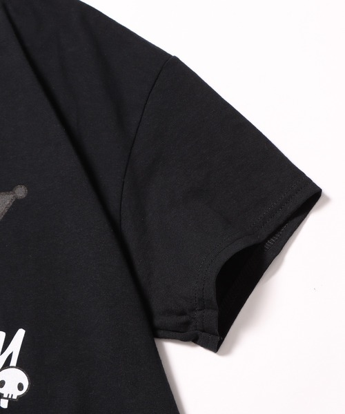 LONELY/論理(ロンリー)の「LONELY(論理)/ロンリー×SANRIO/サンリオ KUROMI TAGGING TEE 半袖Tシャツ(Tシャツ/カットソー・メンズ・ホワイト/ブラック・M/XL/L)」の9枚目の写真