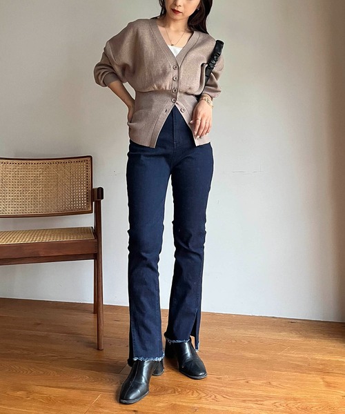 CAPRICIEUX LE'MAGE（カプリシューレマージュ）の「ストレッチスリットデニム（デニムパンツ・レディース・ブラック/ネイビー・38/36）」の9枚目の写真