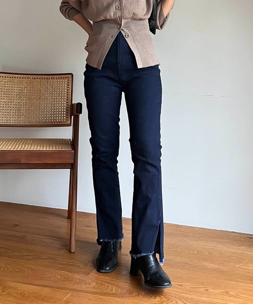 CAPRICIEUX LE'MAGE（カプリシューレマージュ）の「ストレッチスリットデニム（デニムパンツ・レディース・ブラック/ネイビー・38/36）」の5枚目の写真