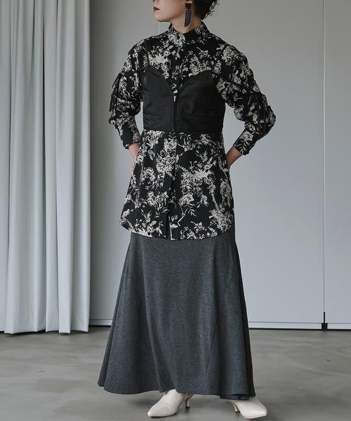 &g'aime(アンジェム)の「【&g'aime】モノクロリーフプリントシャツ(シャツ/ブラウス・レディース・ブラック/クリーム・FREE)」の21枚目の写真