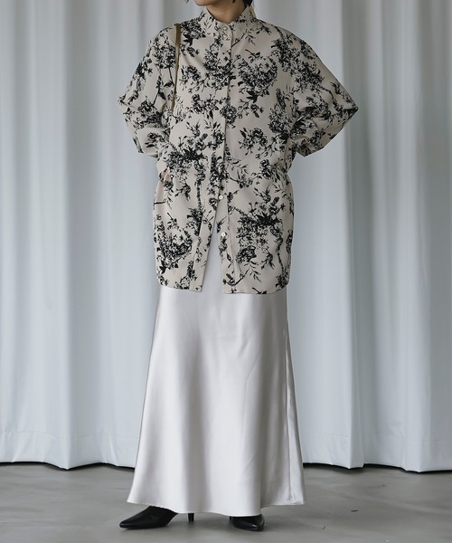 &g'aime(アンジェム)の「【&g'aime】モノクロリーフプリントシャツ(シャツ/ブラウス・レディース・ブラック/クリーム・FREE)」の10枚目の写真
