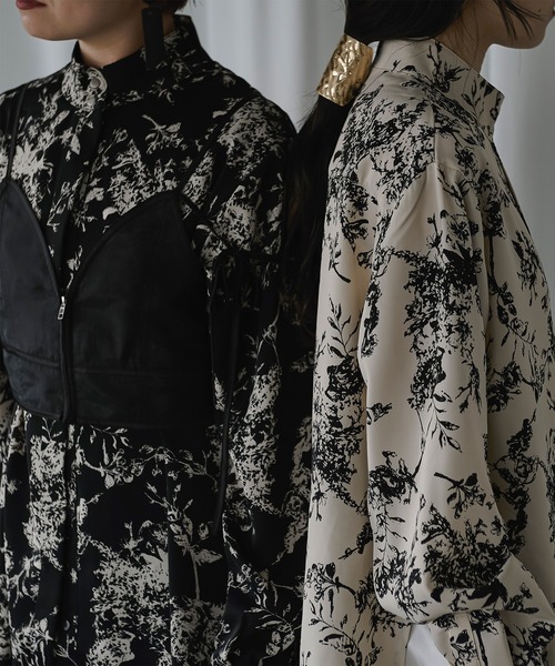 &g'aime(アンジェム)の「【&g'aime】モノクロリーフプリントシャツ(シャツ/ブラウス・レディース・ブラック/クリーム・FREE)」の17枚目の写真