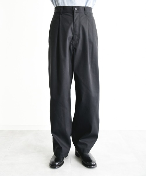 KIIT(キート)の「KIIT キート / HARD TWIST T/C GABARDINE ONE TUCK BAGGY PANTS ワンタックバギーパンツ / KIO-P92-006(チノパンツ・メンズ・ダークグリーン/ブラック/アイボリー・1/3/2)」の7枚目の写真