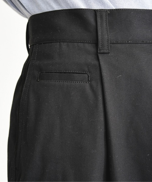 KIIT(キート)の「KIIT キート / HARD TWIST T/C GABARDINE ONE TUCK BAGGY PANTS ワンタックバギーパンツ / KIO-P92-006(チノパンツ・メンズ・ダークグリーン/ブラック/アイボリー・1/3/2)」の12枚目の写真