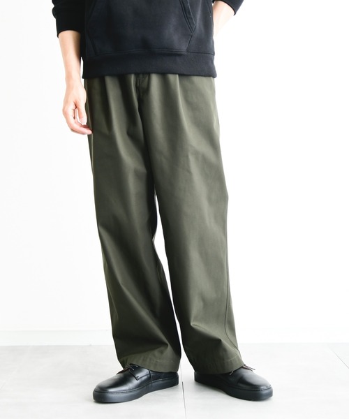 KIIT(キート)の「KIIT キート / HARD TWIST T/C GABARDINE ONE TUCK BAGGY PANTS ワンタックバギーパンツ / KIO-P92-006(チノパンツ・メンズ・ダークグリーン/ブラック/アイボリー・1/3/2)」の20枚目の写真
