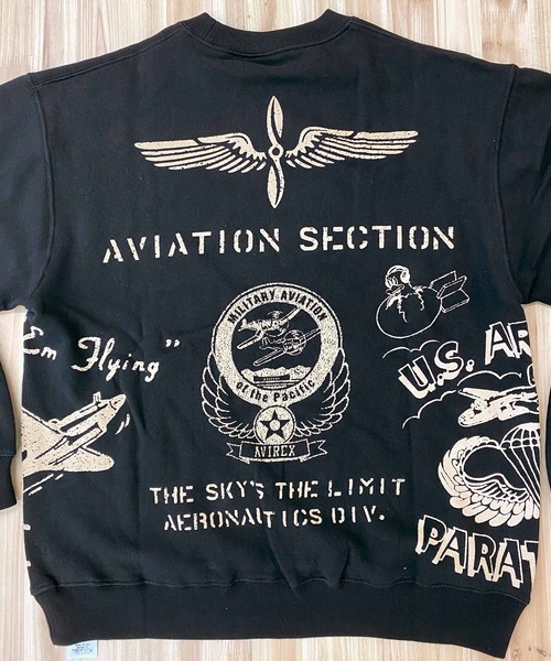 AVIREX（アヴィレックス）の「クラシックスウェット-AVIATION GRAFFITI（スウェット・メンズ・オリーブ/ライトグレー/ネイビー/ブラック・XL/L/XXL/M）」の7枚目の写真