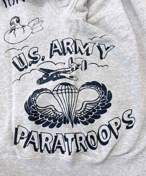 AVIREX（アヴィレックス）の「クラシックスウェット-AVIATION GRAFFITI（スウェット・メンズ・オリーブ/ライトグレー/ネイビー/ブラック・XL/L/XXL/M）」の12枚目の写真