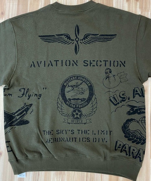 AVIREX（アヴィレックス）の「クラシックスウェット-AVIATION GRAFFITI（スウェット・メンズ・オリーブ/ライトグレー/ネイビー/ブラック・XL/L/XXL/M）」の16枚目の写真