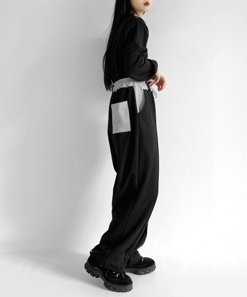 LVEU.（ラブユ.）の「Cropped light sweatshirt / クロップドライトスウェット（トレーナー）（スウェット・レディース・ホワイト/ブラック・FREE）」の17枚目の写真