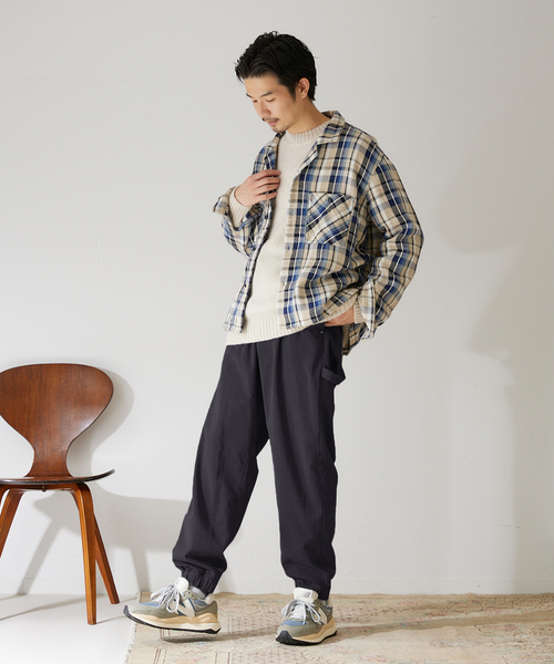 417 EDIFICE（フォーワンセブンエディフィス）の「【HEAR MY NAME / ヒアマイネーム】別注 ペインタージョグパンツ（その他パンツ・メンズ・チャコールグレー/ネイビー・MEDIUM/LARGE）」の14枚目の写真