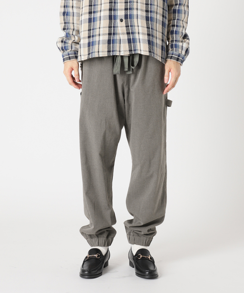 417 EDIFICE（フォーワンセブンエディフィス）の「【HEAR MY NAME / ヒアマイネーム】別注 ペインタージョグパンツ（その他パンツ・メンズ・チャコールグレー/ネイビー・MEDIUM/LARGE）」の6枚目の写真