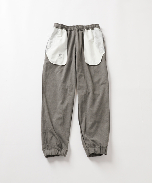 417 EDIFICE（フォーワンセブンエディフィス）の「【HEAR MY NAME / ヒアマイネーム】別注 ペインタージョグパンツ（その他パンツ・メンズ・チャコールグレー/ネイビー・MEDIUM/LARGE）」の13枚目の写真