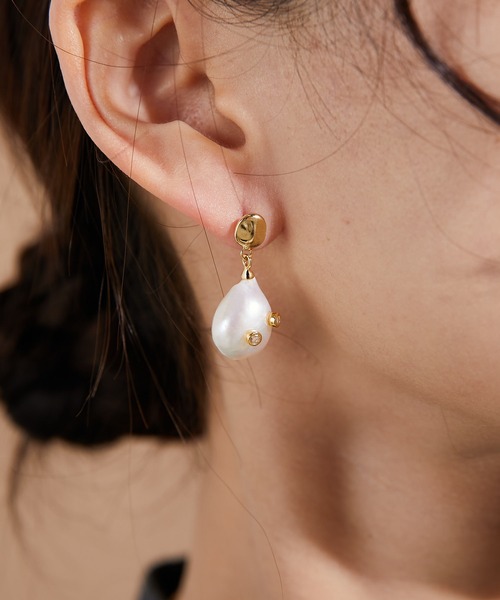 ear PAPILLONNER(イアパピヨネ)の「シルバー925きらりパールピアス(ピアス(両耳用)・レディース・ホワイト・FREE)」の3枚目の写真
