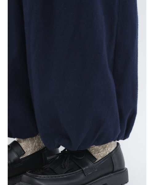 Samansa Mos2(サマンサ モスモス)の「やわらか両面起毛バルーンパンツ(その他パンツ・レディース・ベージュ/ネイビー/キナリ・フリ-)」の15枚目の写真