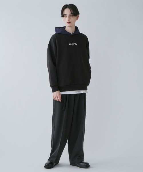 LUCY(ルーシー)の「LUCY/AIRFUNCTION ワンポイント刺繍プルパーカー(パーカー・メンズ・ブラック/ベージュ/ホワイト・MEDIUM/LARGE)」の12枚目の写真