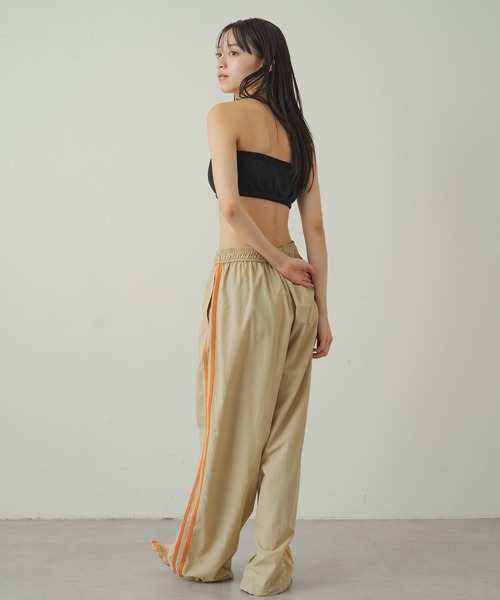 earthy(アーシー)の「earthy_ナイロンラインパンツ(その他パンツ・レディース・ベージュ/ブラック・S/M)」の13枚目の写真