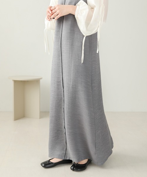 Bab（バブ）の「【ドラマ着用】ダブルストラップIラインキャミワンピース（ワンピース・レディース・グレー/ベージュ/アイボリー・M）」の11枚目の写真