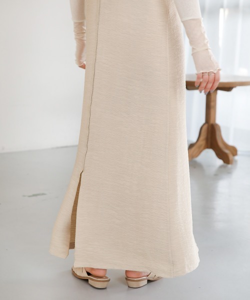 Bab（バブ）の「【ドラマ着用】ダブルストラップIラインキャミワンピース（ワンピース・レディース・グレー/ベージュ/アイボリー・M）」の22枚目の写真