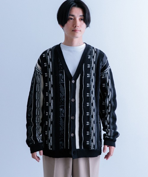 ITEMS URBANRESEARCH（アイテムズ アーバンリサーチ）の「マルチジャカード ニットカーディガン（カーディガン/ボレロ・メンズ・グリーン/ネイビー/ブラック・MEDIUM/LARGE）」の20枚目の写真