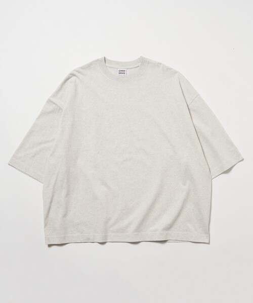 FREAK'S STORE（フリークスストア）の「【限定展開】CHOW DOWN/チャウダウン ビッグシルエット ワンポイント刺繍 クルーネックTシャツ/ワイドシルエット（Tシャツ/カットソー・メンズ・ホワイト/ブラック/アッシュグレー/グレイッシュベージュ/ダークグリーン/ネイビー・SMALL/MEDIUM/LARGE）」の21枚目の写真