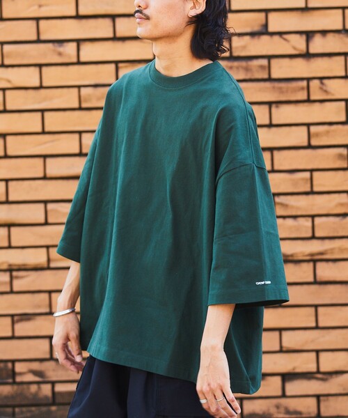 FREAK'S STORE（フリークスストア）の「【限定展開】CHOW DOWN/チャウダウン ビッグシルエット ワンポイント刺繍 クルーネックTシャツ/ワイドシルエット（Tシャツ/カットソー・メンズ・ホワイト/ブラック/アッシュグレー/グレイッシュベージュ/ダークグリーン/ネイビー・SMALL/MEDIUM/LARGE）」の5枚目の写真