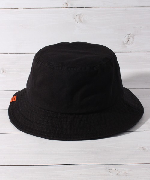 UNIVERSAL OVERALL（ユニバーサルオーバーオール）の「【UNIVERSAL OVERALL/ユニバーサルオーバーオール】UQロゴ刺繍T/Cツイルバケットハット（ハット・メンズ・ブラック/チャコール/ホワイト/ブラウン/グリーン/グレー/グリーン系1・FREE）」の9枚目の写真